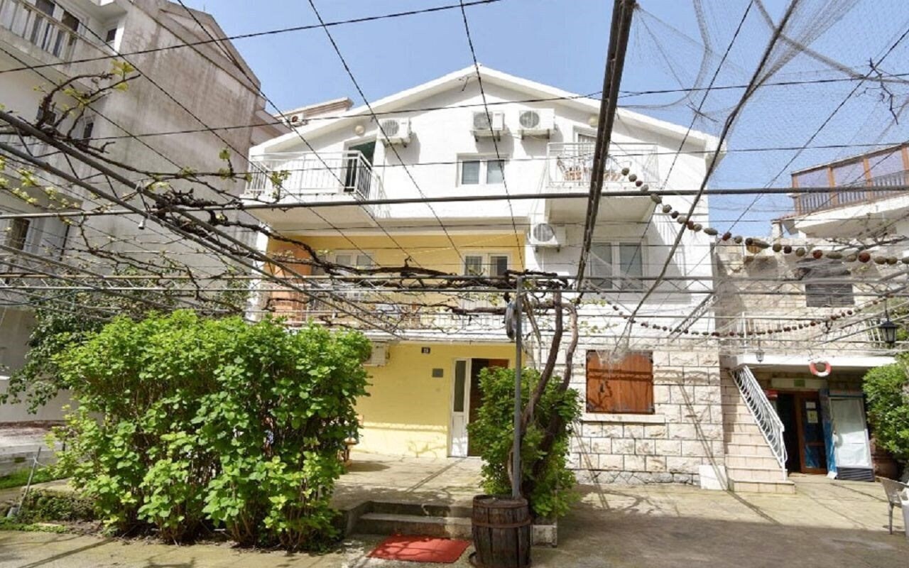 Apartments Ivo Apart 3* қонақ үйі