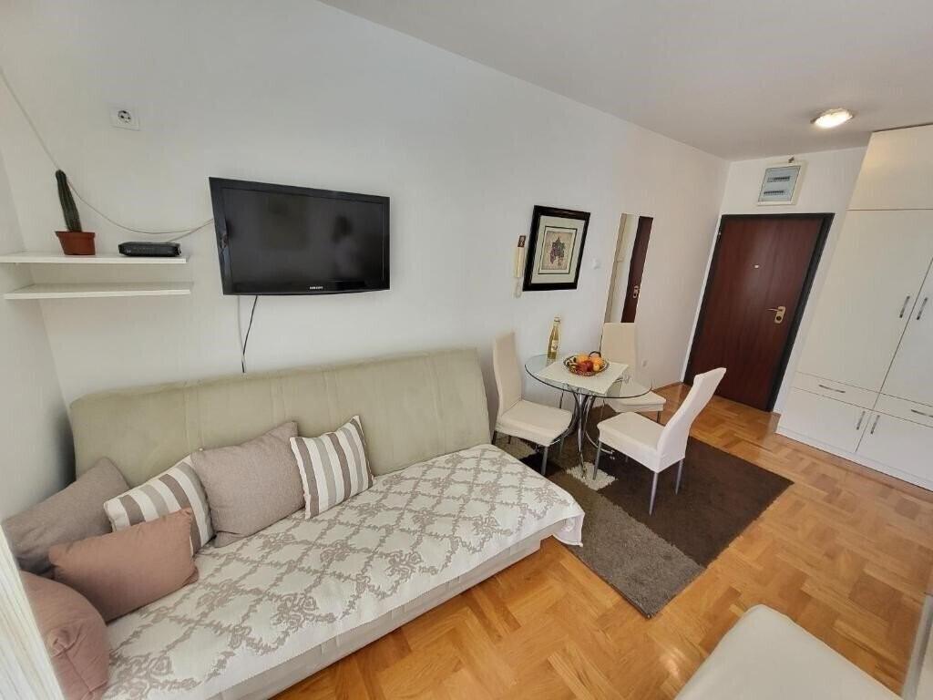 Ivana House Budva 3* суреті