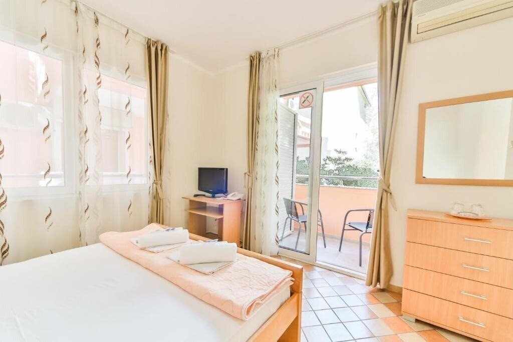 Фото Garni Hotel Koral 3*