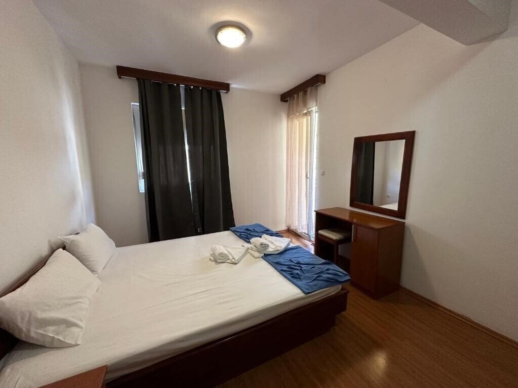 Фото Jovan Apartments 3*