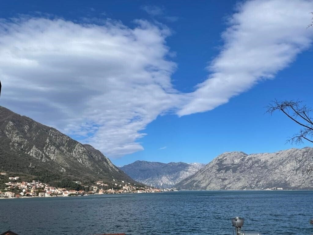 Отель Jovana 3*