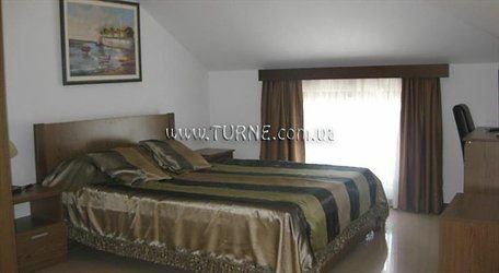 Apartments Butua 4* қонақ үйі