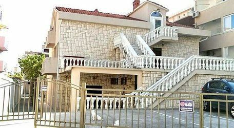 Adria Villa 3* қонақ үйі