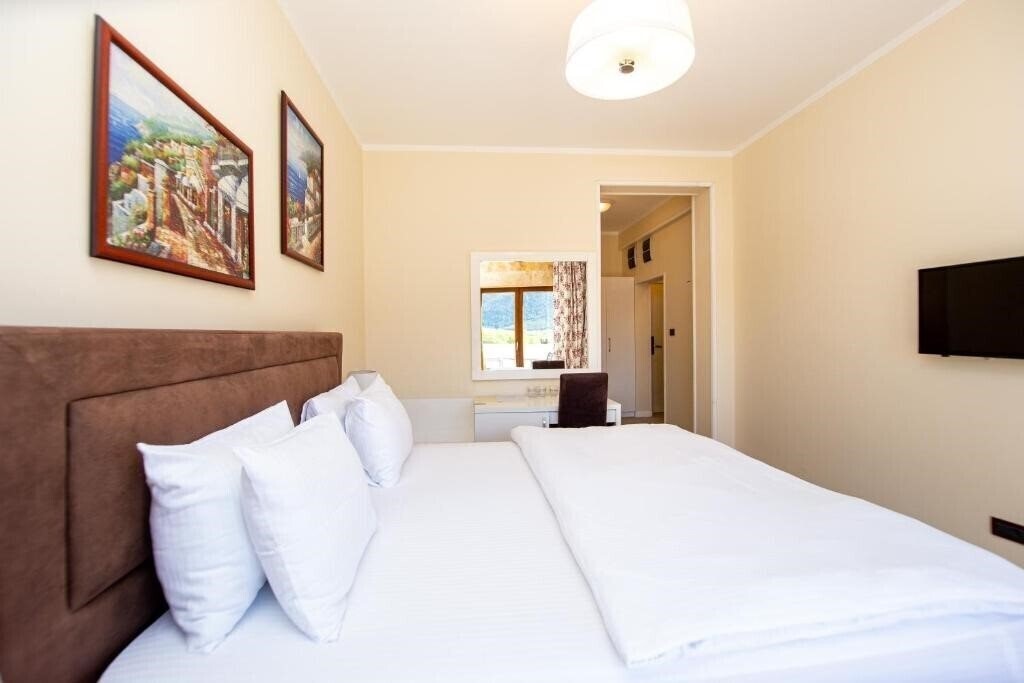 Hotel Opera Jaz 3* суреті