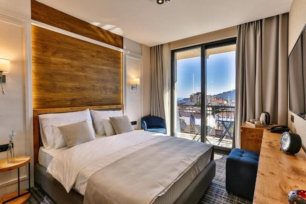 Фото Tate Hotel 4*
