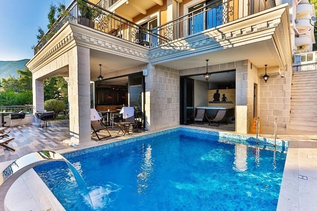 Tate Hotel 4* суреті