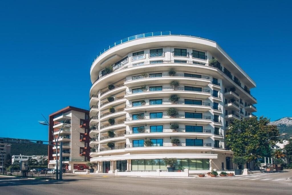 Картинка Iberostar Waves Slavija (ex. Iberostar Slavija, Slavija Budva, Slavija) 5*