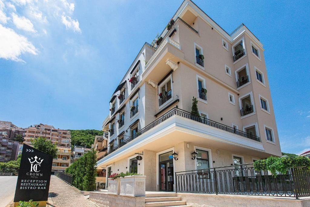 Crown 4* қонақ үйі