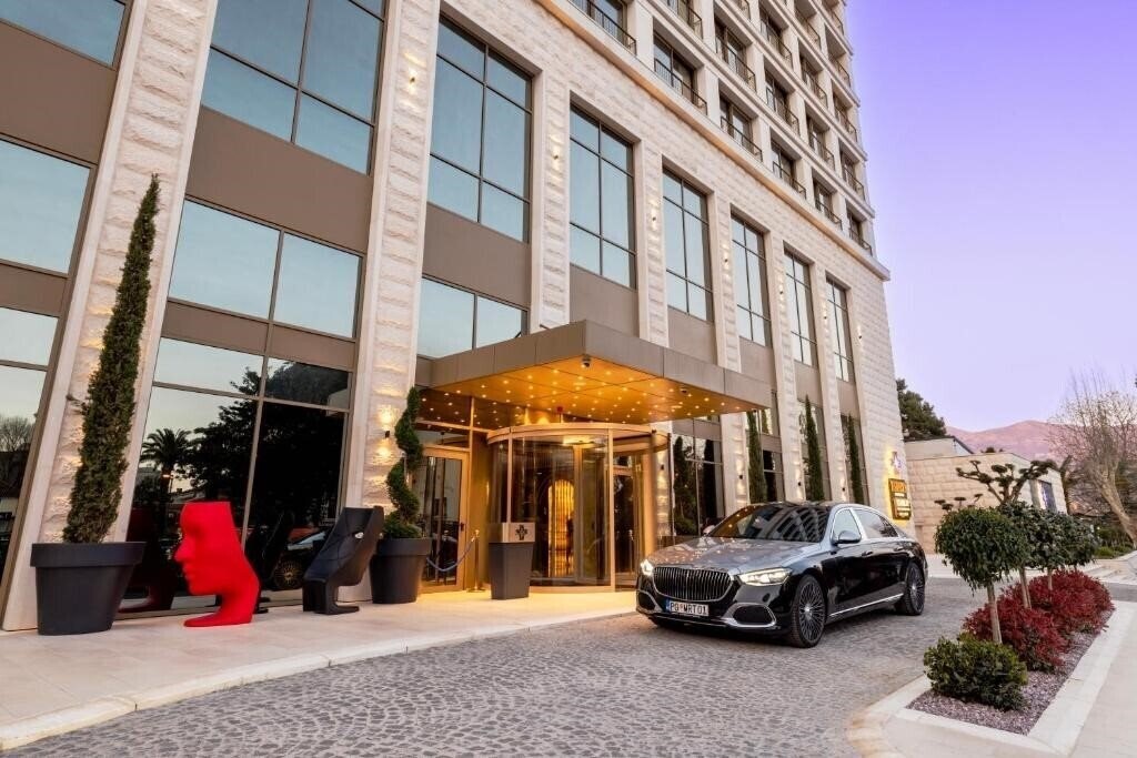 Merit 5* суреті