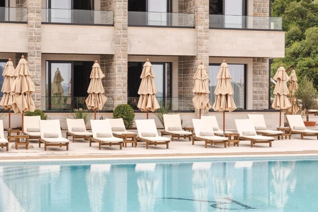 Фотография Hotel KingStone Budva 4*
