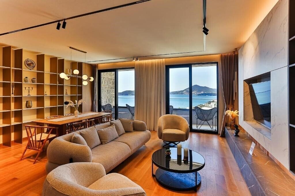 Картинка Hotel KingStone Budva 4*