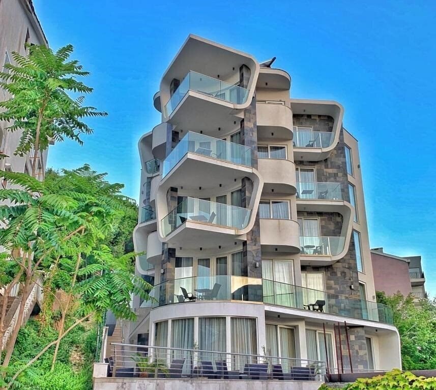 Отель Hotel Pierina 4*