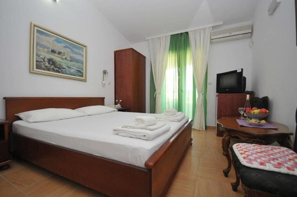 Отель Guest House Andrea 3*