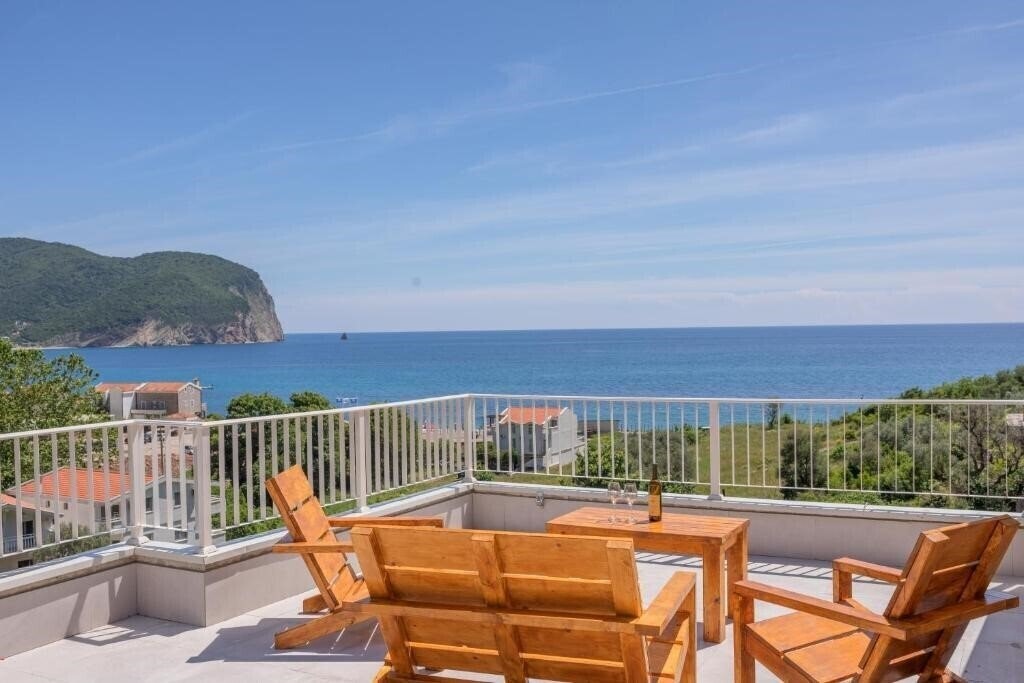 Отель Bonazza Apartments 4*