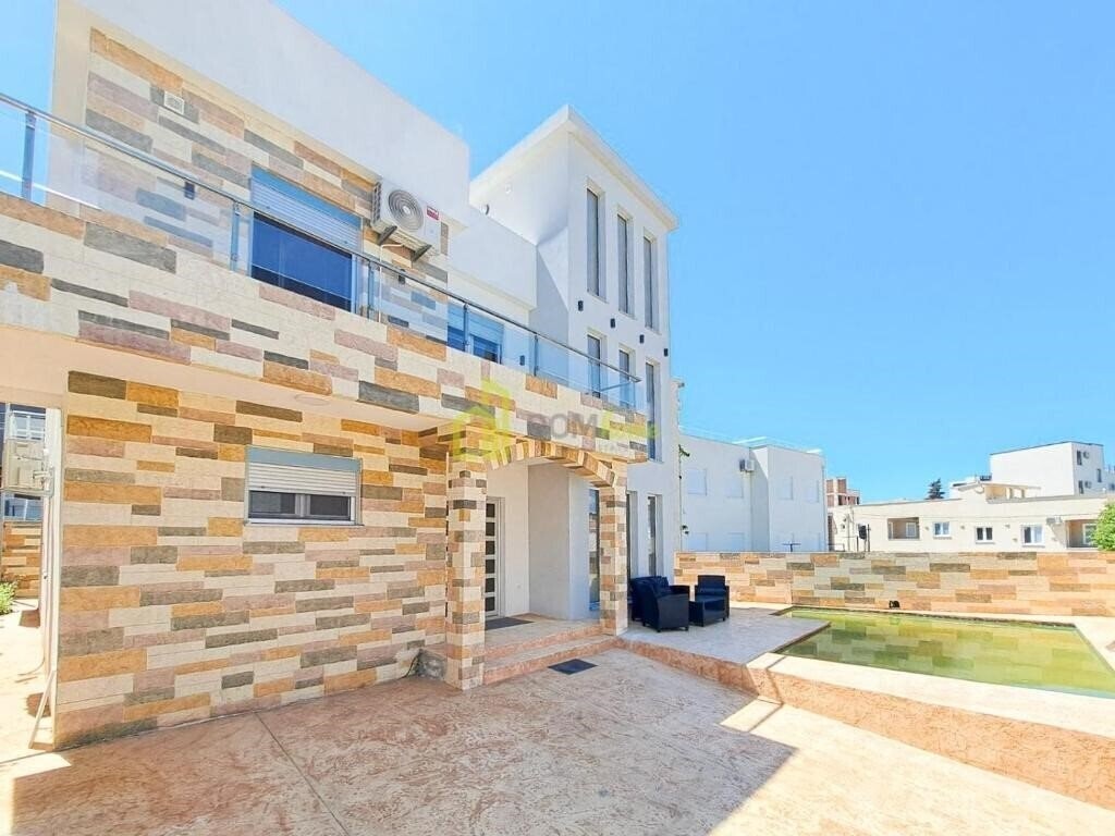 Отель Villa David 3*