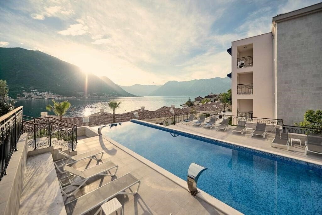 Allure Palazzi Kotor Bay 5* суреті