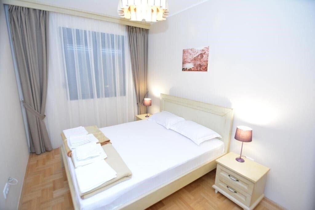 Изображение Apartments Dobrotski Dvori 3*