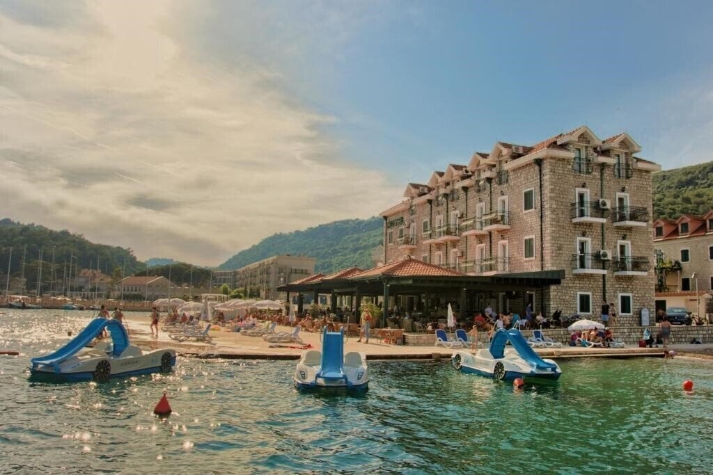 Отель Hotel RR 3*