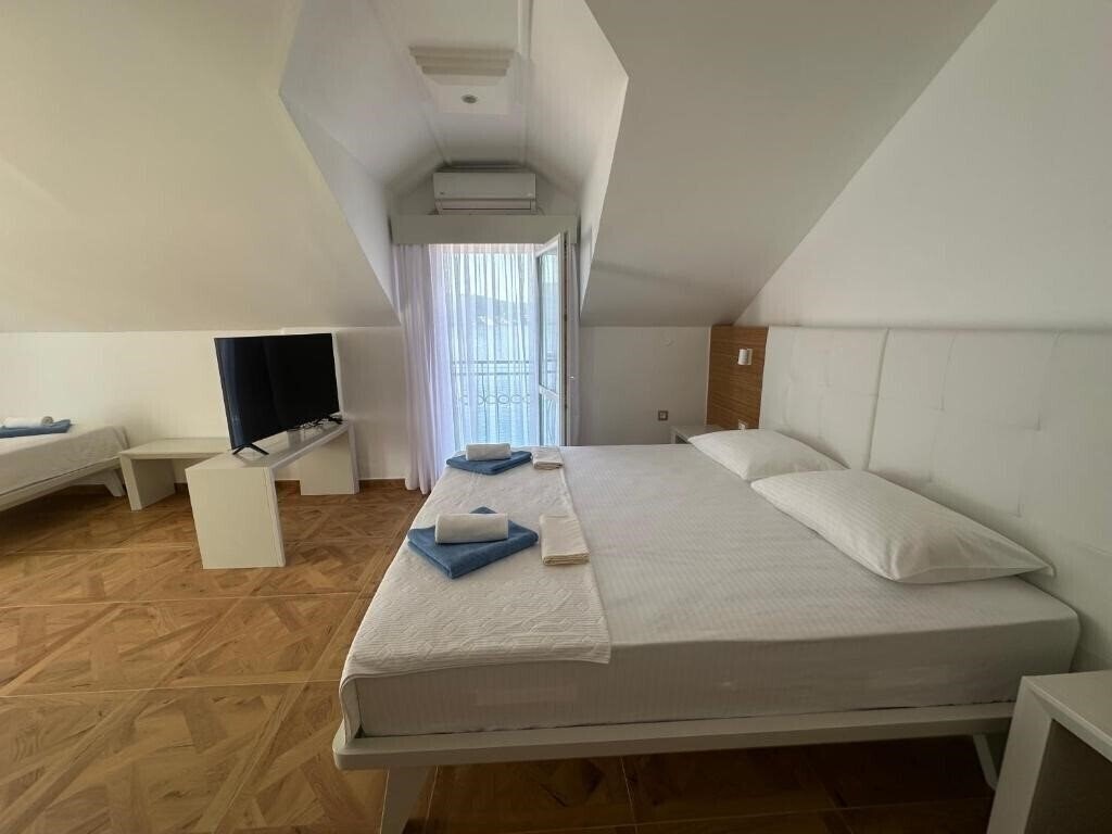 Фото Hotel RR 3*