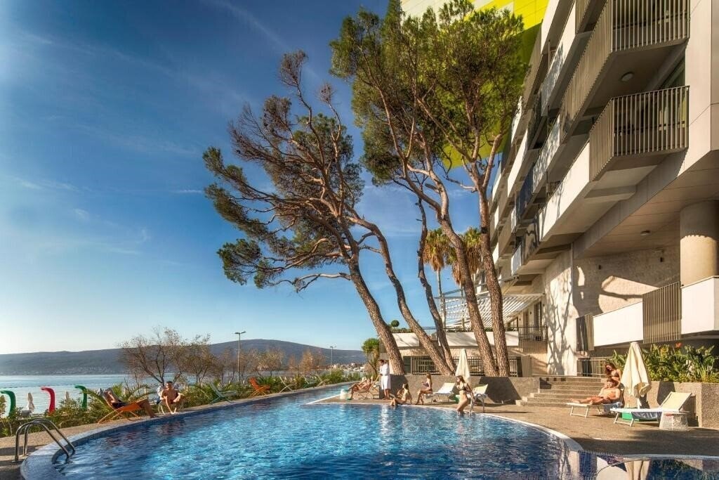 Фото Carine Hotel Park (ex. Carine Park, Park Bijela, Carine Hotel Park Bijela, Iberostar Bijela Park) 4*