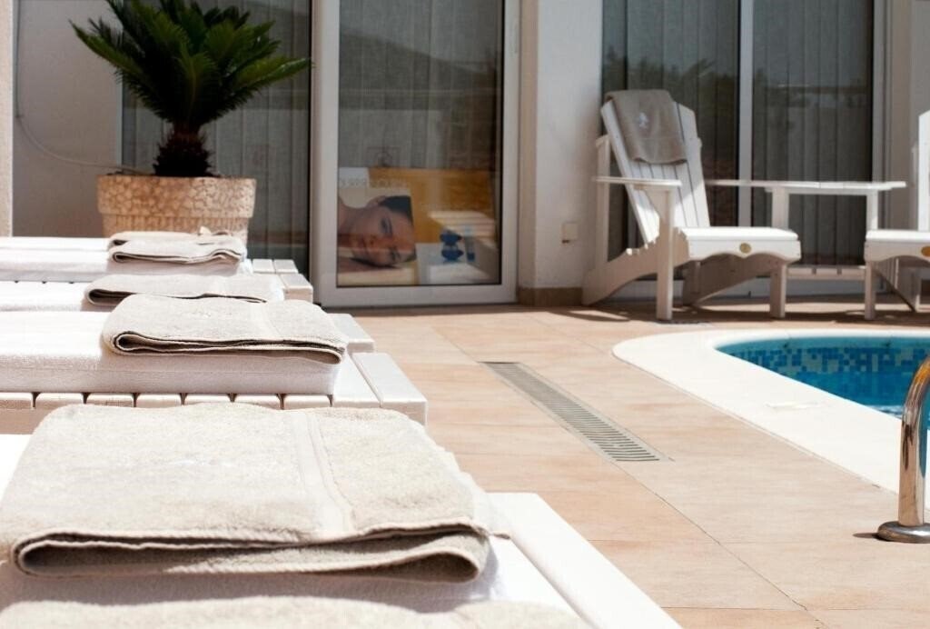 Kamelija Apartments 4* фотосуреті