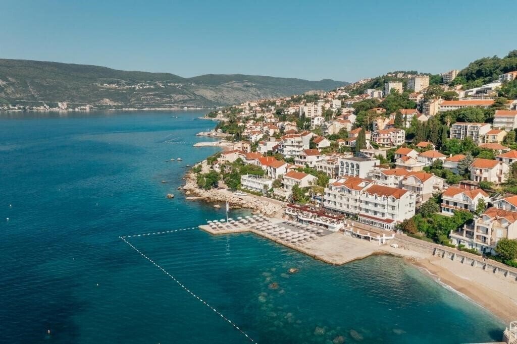 Hotel Perla Annexes 4* қонақ үйі