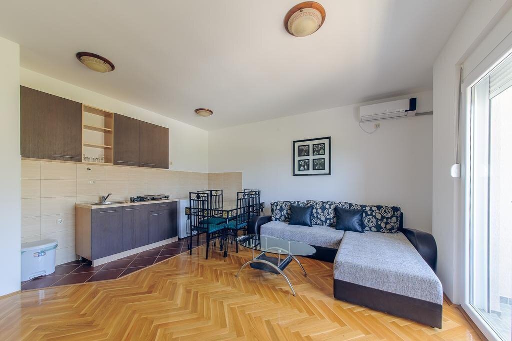 Novi Igalo App 4* фотосуреті