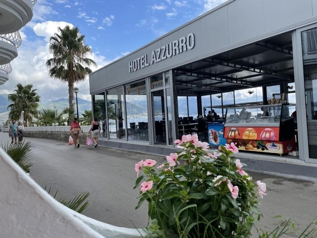 Azzurro Bijela 4* фотосуреті