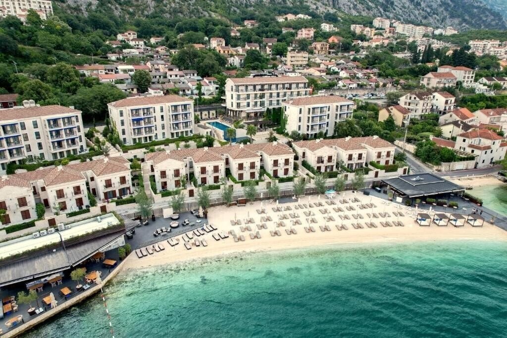 Huma Hotel Kotor Bay (ex. Allure Palazzi Kotor Bay) 5* қонақ үйі