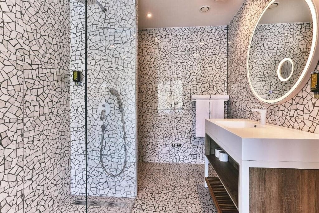 Carine Hotel Kumbor Superior (ex. Iberostar Selection Kumbor) 4* фотосуреті