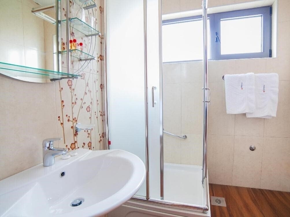 Petrovac 4* суреті
