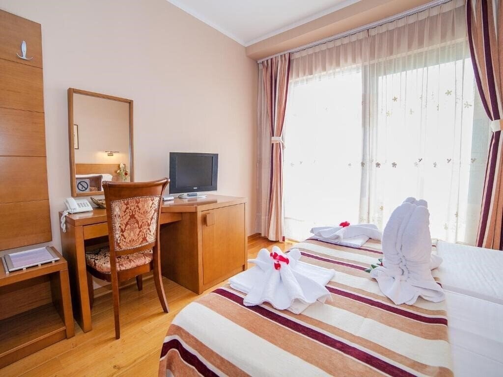 Petrovac 4* суреті