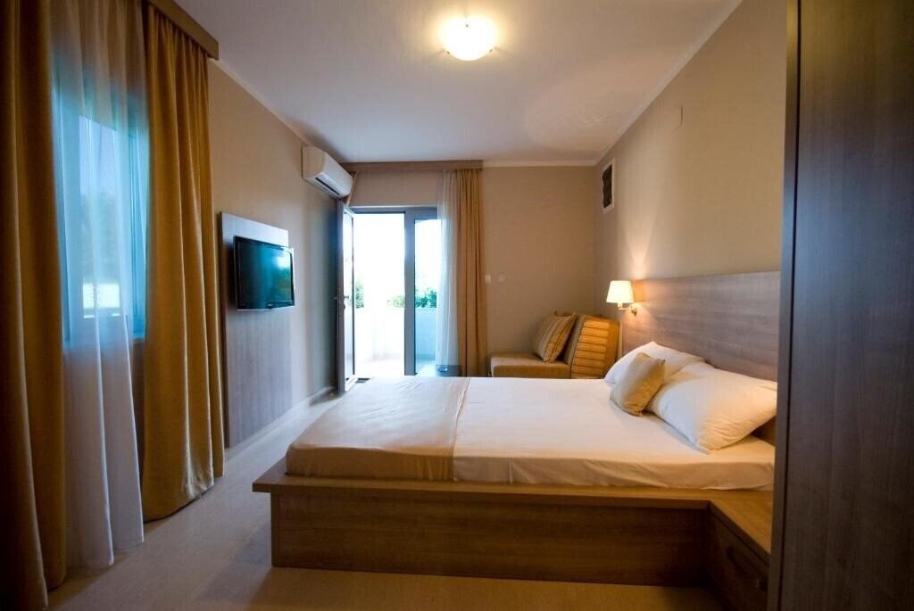 Изображение Villa V Lux 4*