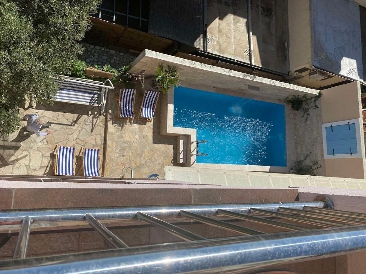 Andrich Petrovac 4* суреті