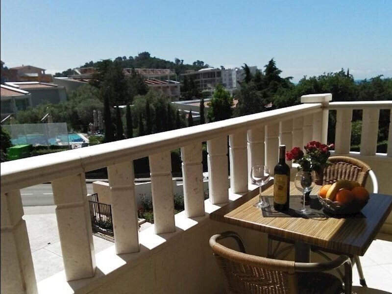 Villa V Lux 3* қонақ үйі