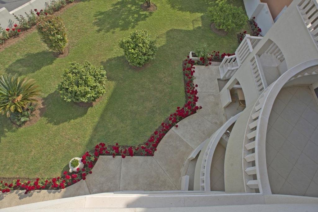 Villa V Lux 3* фотосуреті