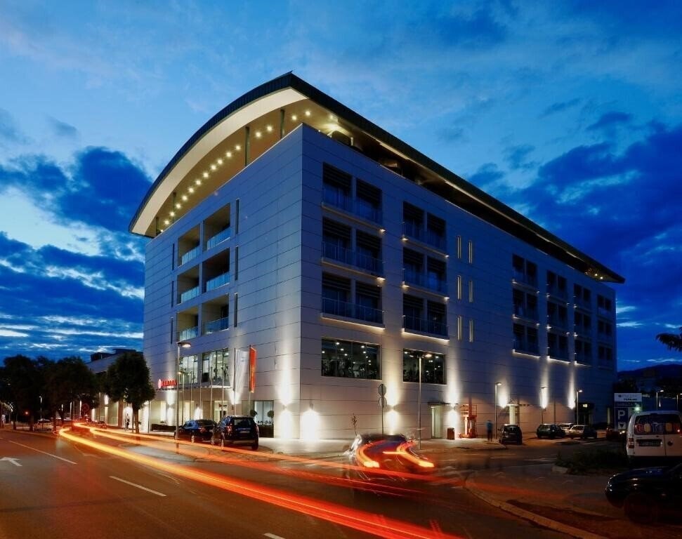 Изображение Hotel Ramada 4*