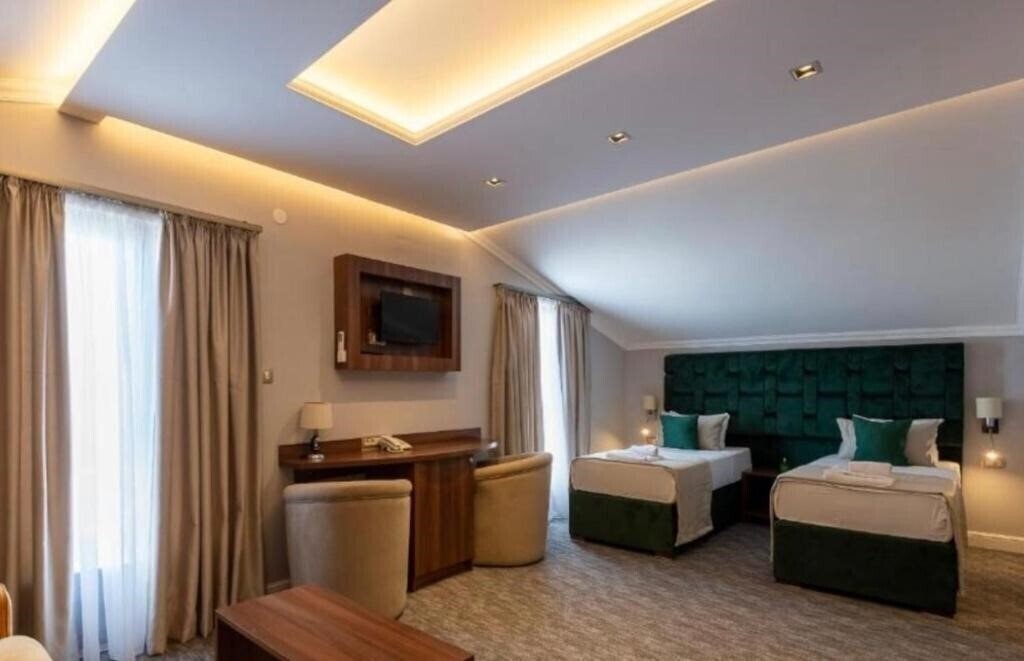 Фото Hotel Ideal 2*