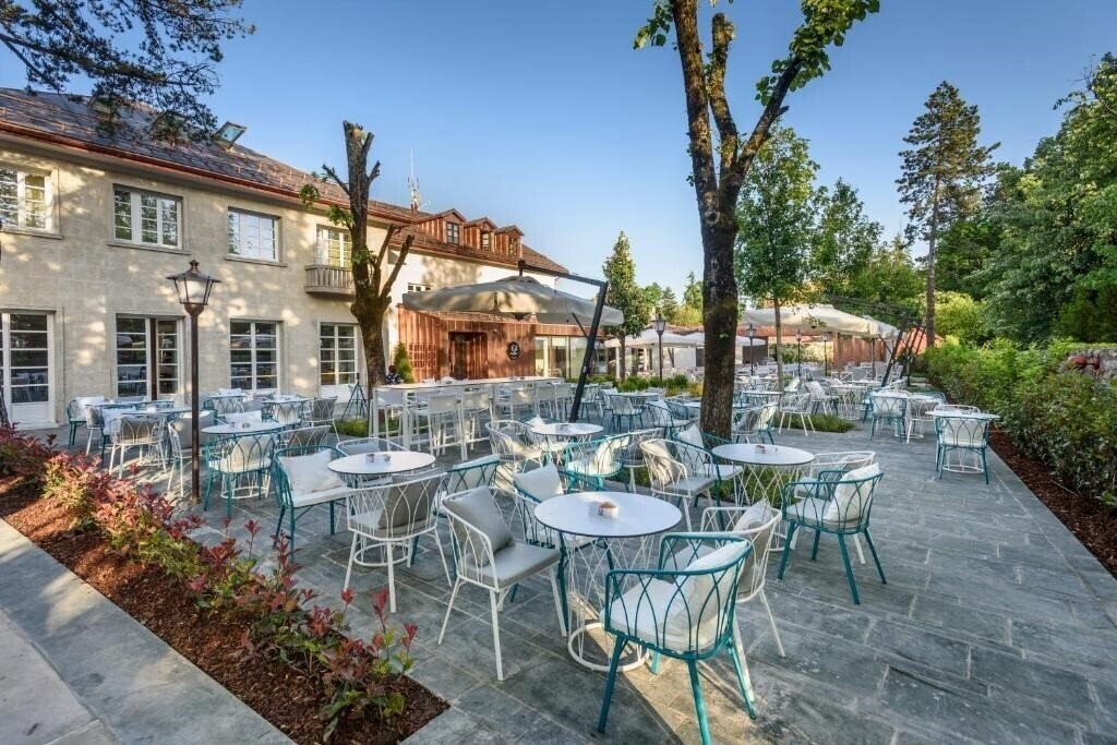 Отель Hotel Gradska Cetinje 5*