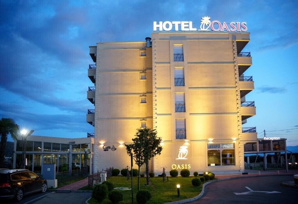 Фото Hotel Oasis 4*