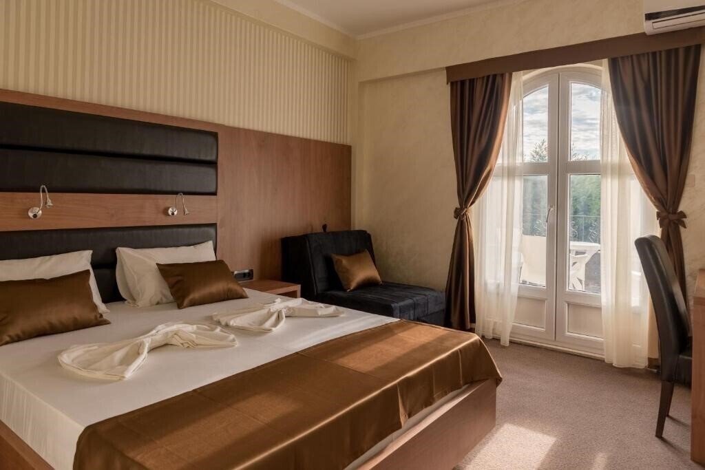 Фото Crnogorska Kuca 3*