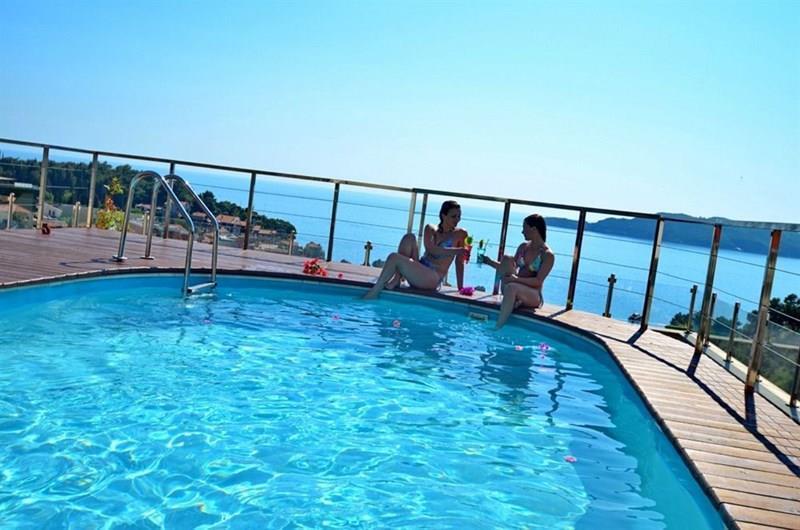 Hec Hotel Residence 4* суреті