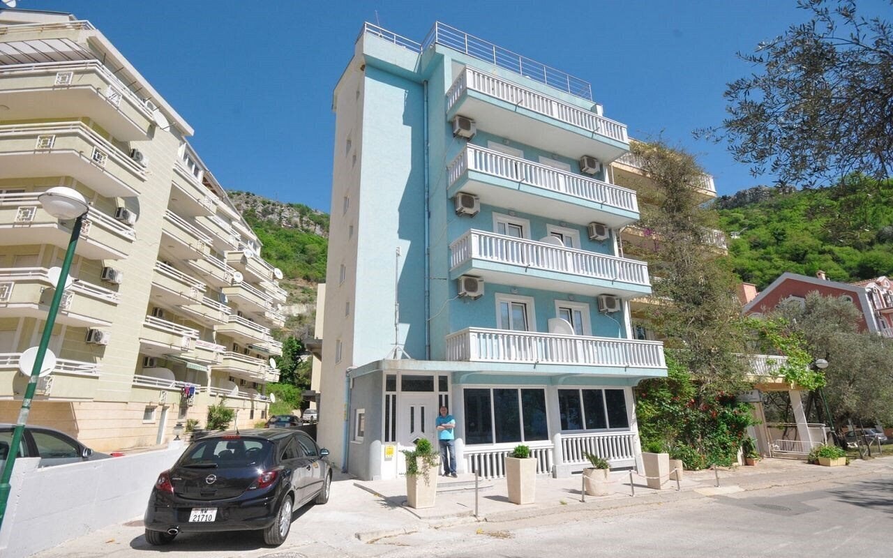 Отель Blue Apartments 3*