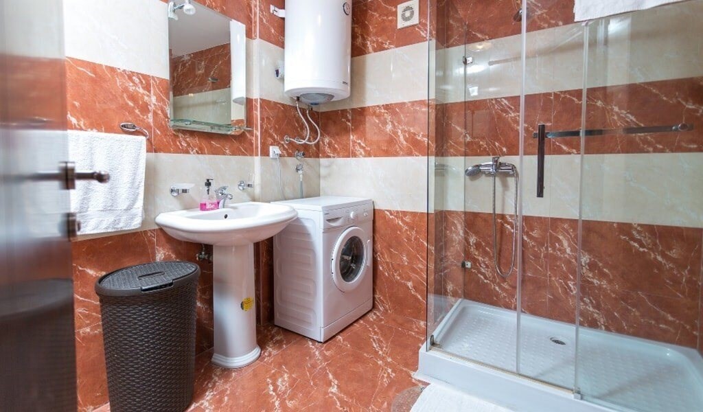 Plava Zgrada Class "B" 2* фотосуреті