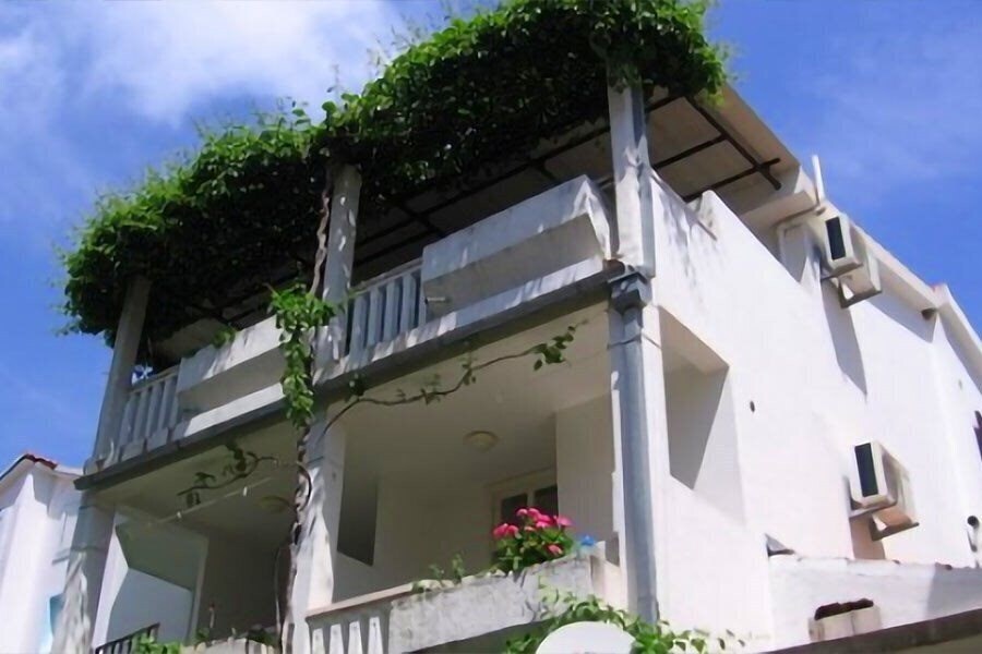 Apartments Jelena 27 3* қонақ үйі