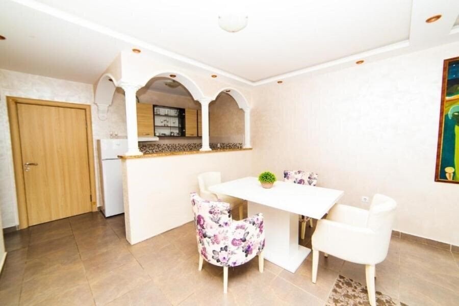 Hotel Obala Family Apartment 3* суреті