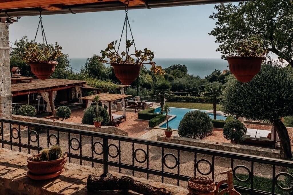 Фотография Talici Hill Villa 4*