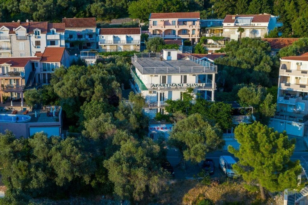 Отель Apartments Sumet 3*