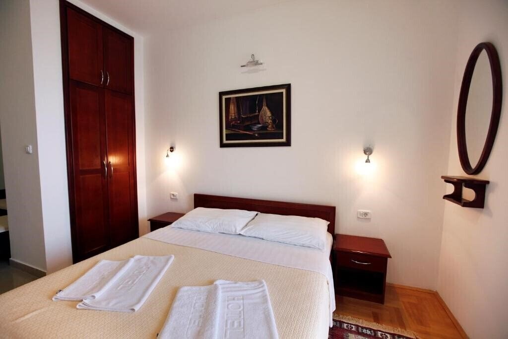 Baron Sveti Stefan Apartment 3* қонақ үйі