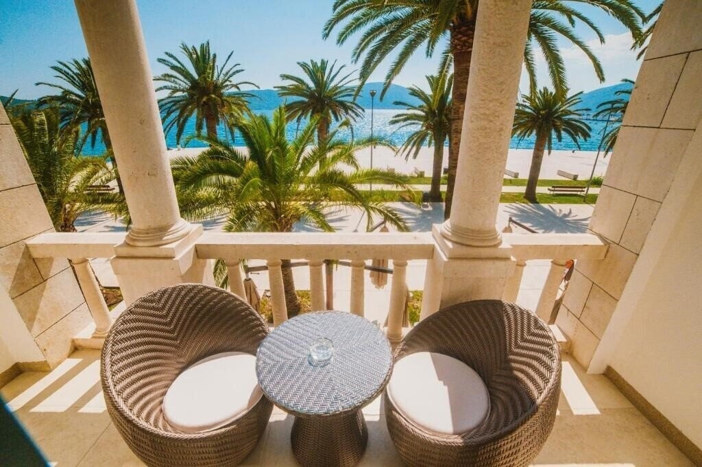 Astoria Tivat 4* қонақ үйі